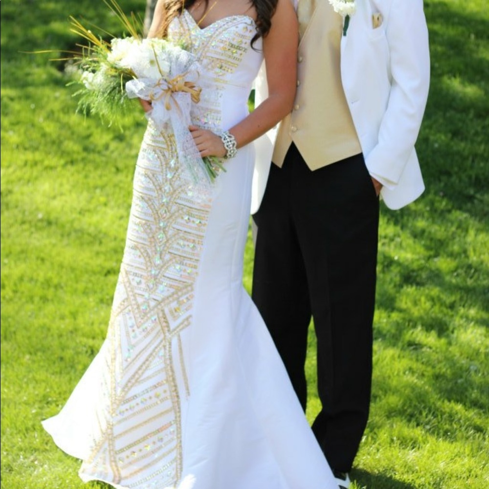 Beautiful Jovani Mermaid Style Prom Dress